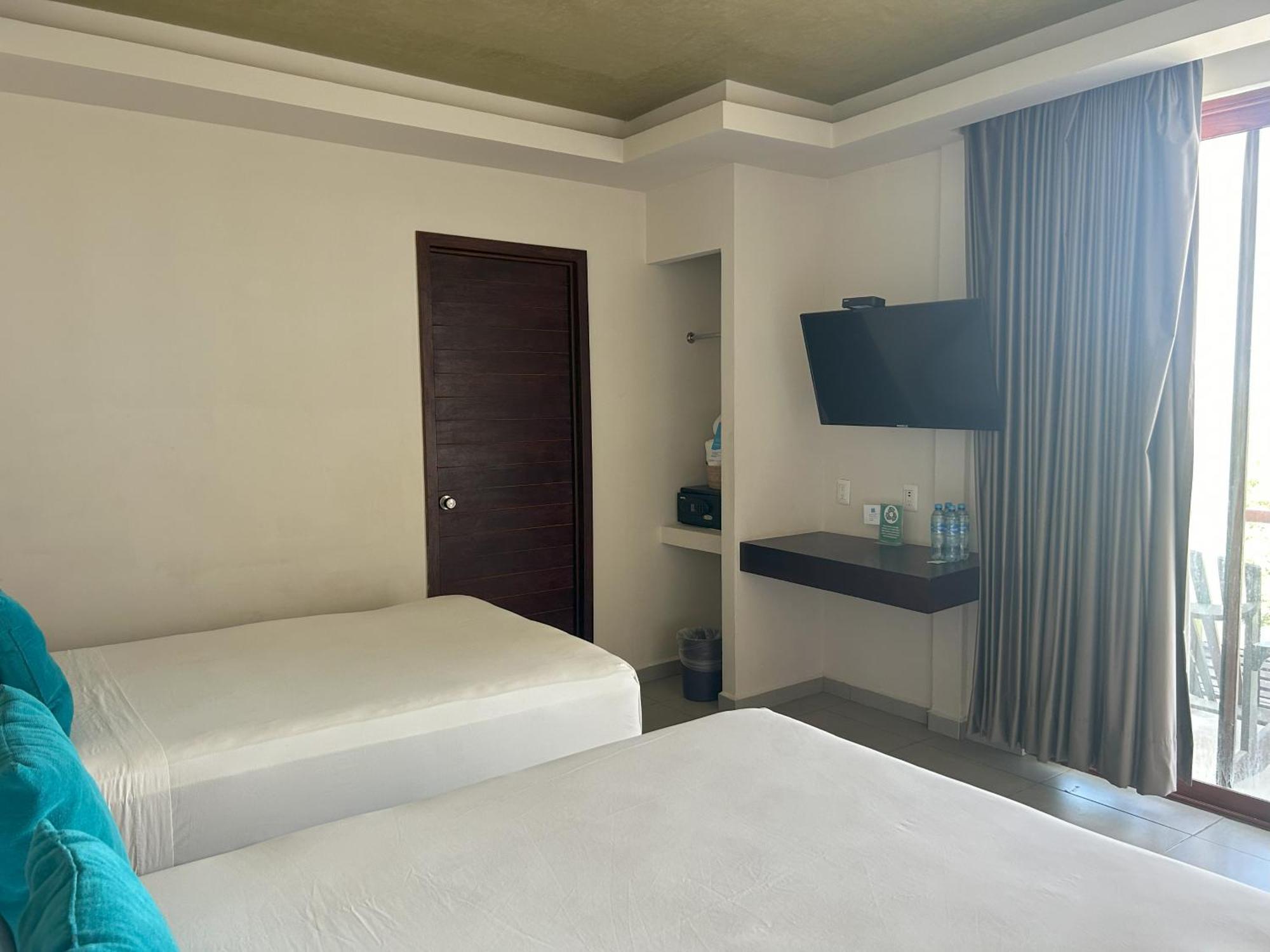 Aquastar Hotel & Apartments Mahahual Ngoại thất bức ảnh